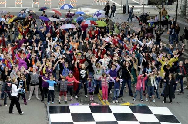 Sing 1 large Sing 1 large