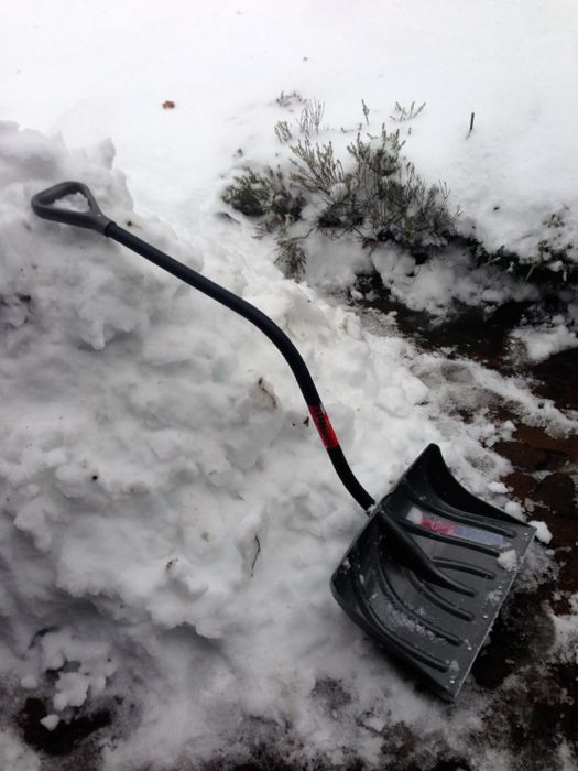 Snow shovel Snow shovel