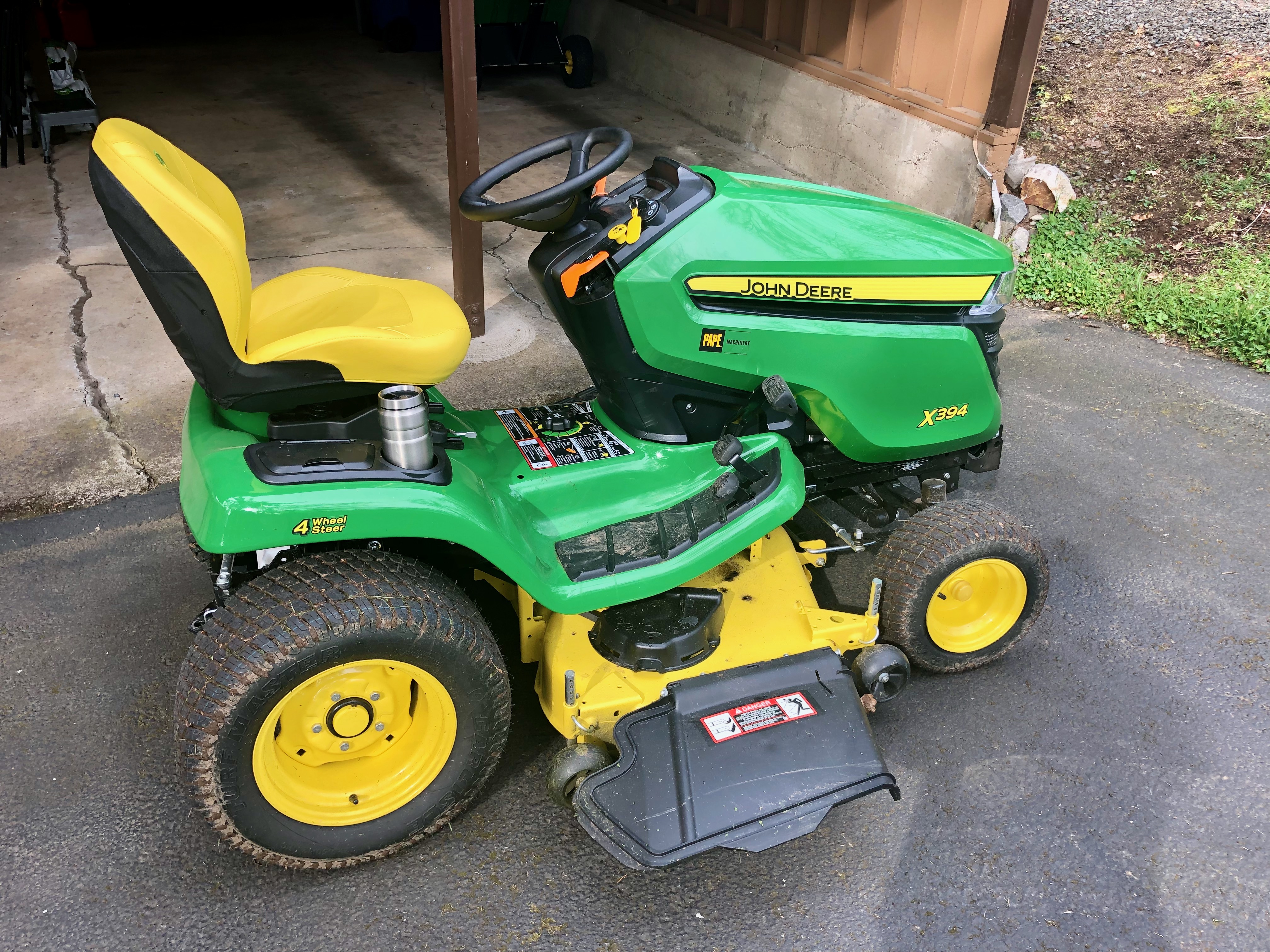 John Deere X394 John Deere X394